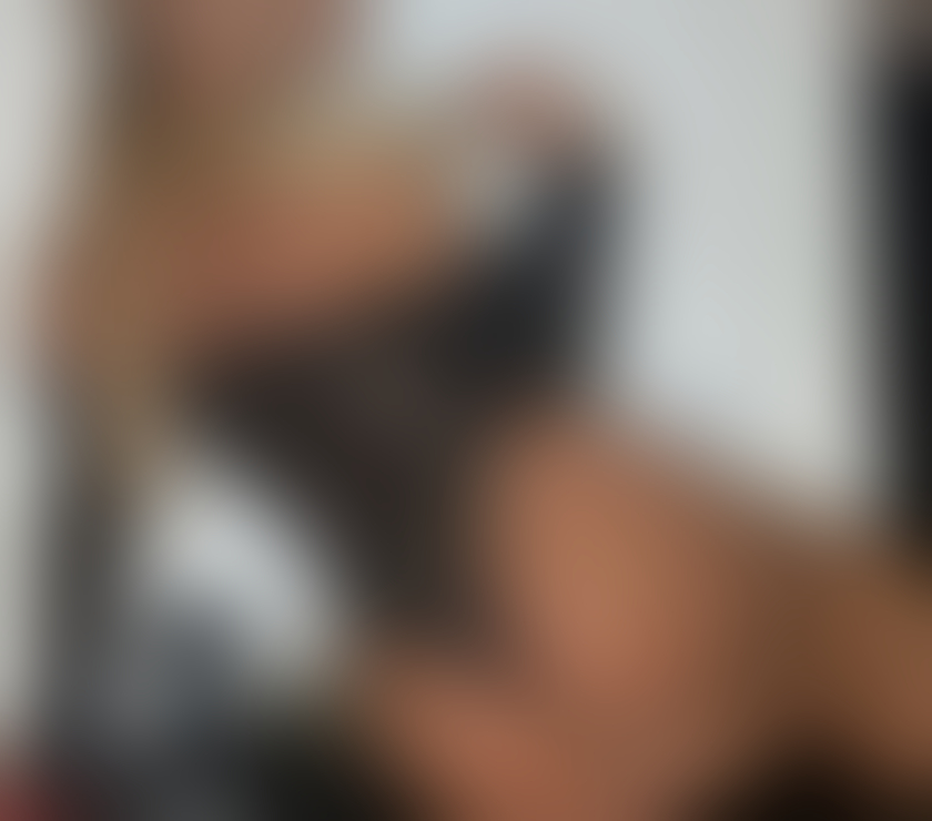 Escorts West Midlands Solihull - Photos for New in town sexy blonde Latino Vicky party π₯π₯